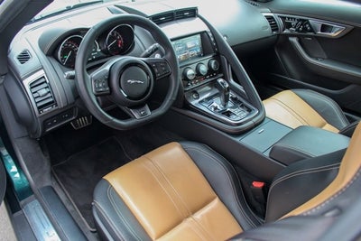 2016 Jaguar F-TYPE R