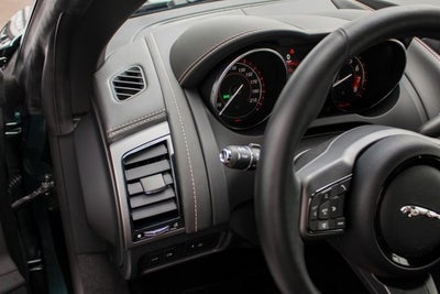 2016 Jaguar F-TYPE R