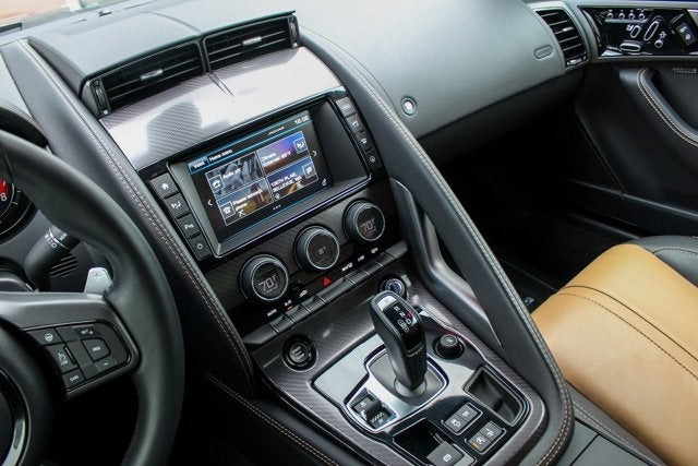 2016 Jaguar F-TYPE R