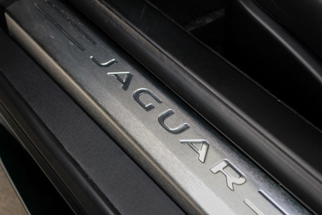 2016 Jaguar F-TYPE R