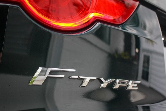 2016 Jaguar F-TYPE R