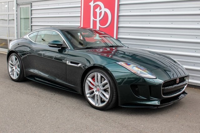 2016 Jaguar F-TYPE R