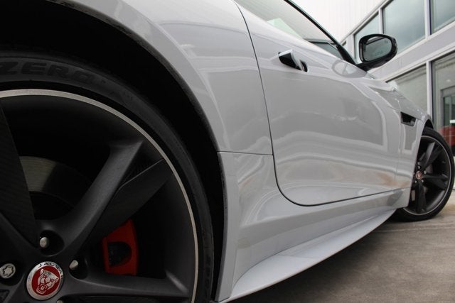 2017 Jaguar F-TYPE R