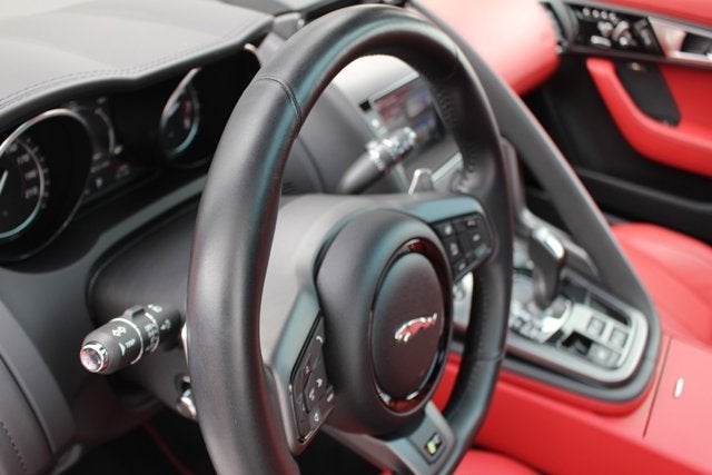 2017 Jaguar F-TYPE R