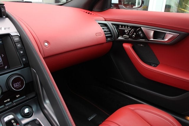 2017 Jaguar F-TYPE R
