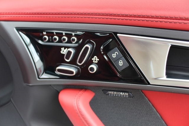 2017 Jaguar F-TYPE R