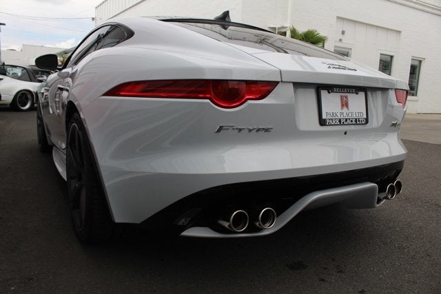 2017 Jaguar F-TYPE R