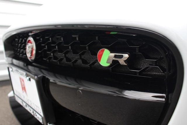 2017 Jaguar F-TYPE R