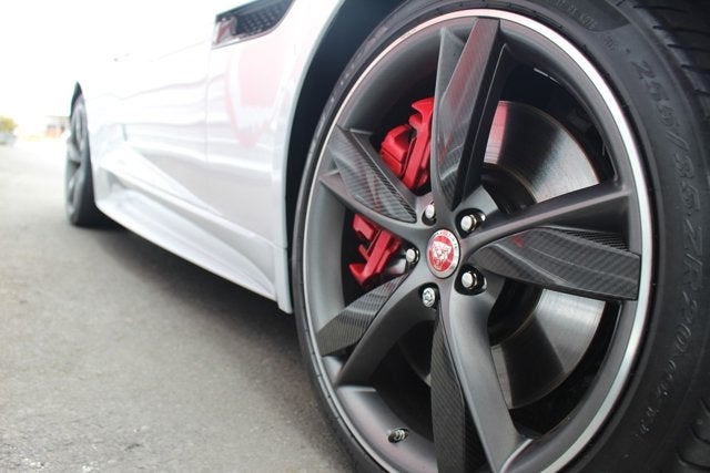 2017 Jaguar F-TYPE R