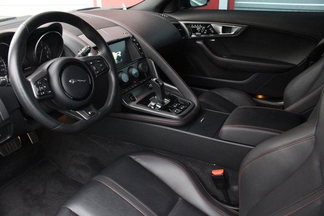 2017 Jaguar F-TYPE R
