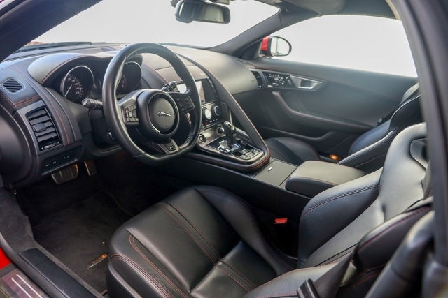 2016 Jaguar F-TYPE R