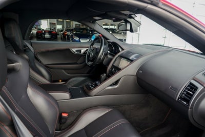 2016 Jaguar F-TYPE R