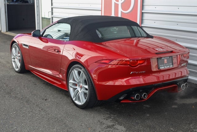 2016 Jaguar F-TYPE R