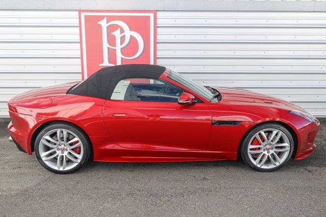 2016 Jaguar F-TYPE R