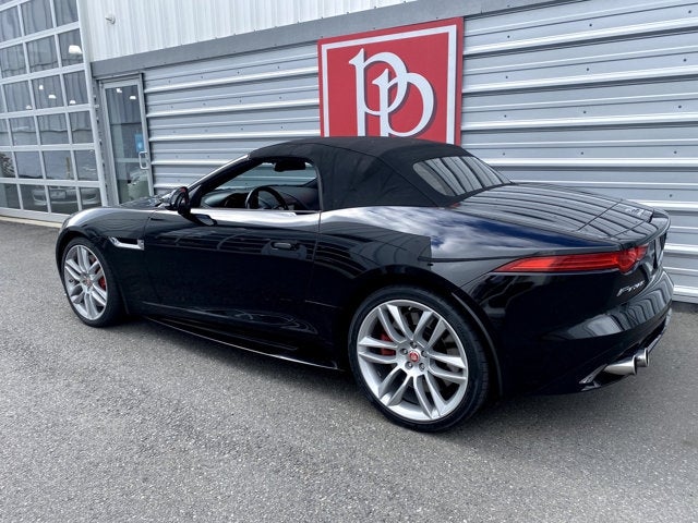 2016 Jaguar F-TYPE R