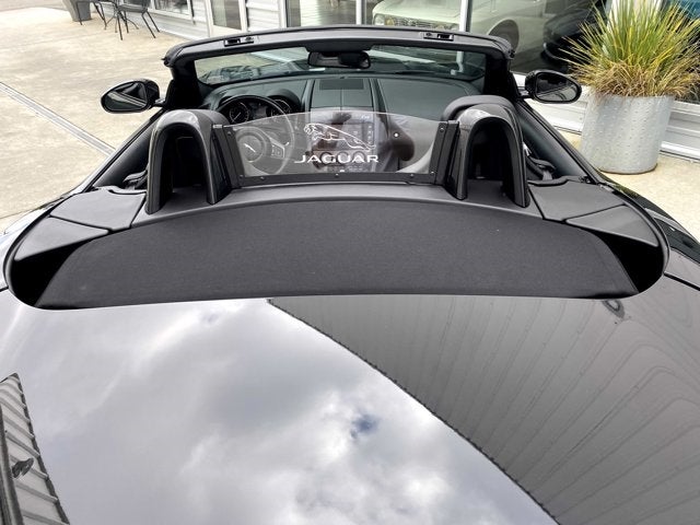 2016 Jaguar F-TYPE R