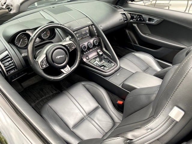 2016 Jaguar F-TYPE R