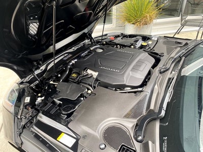 2016 Jaguar F-TYPE R