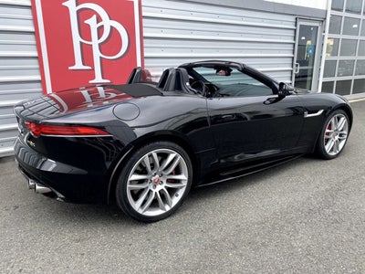 2016 Jaguar F-TYPE R