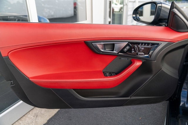 2016 Jaguar F-TYPE R