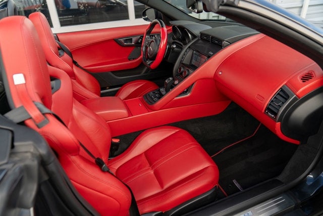2016 Jaguar F-TYPE R