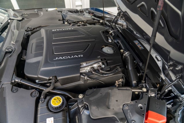 2016 Jaguar F-TYPE R