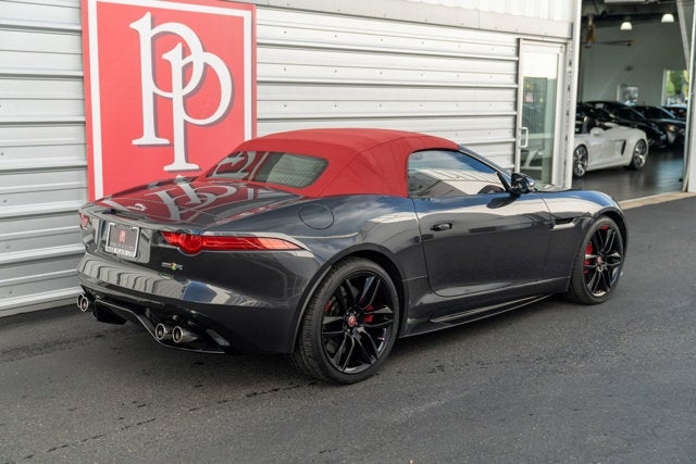 2016 Jaguar F-TYPE R