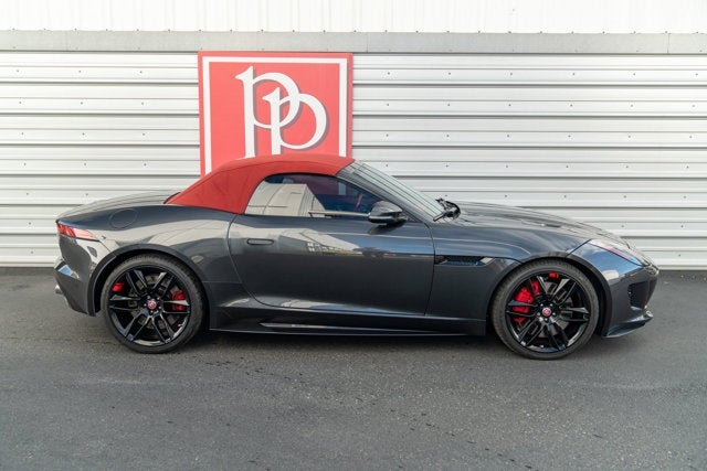 2016 Jaguar F-TYPE R