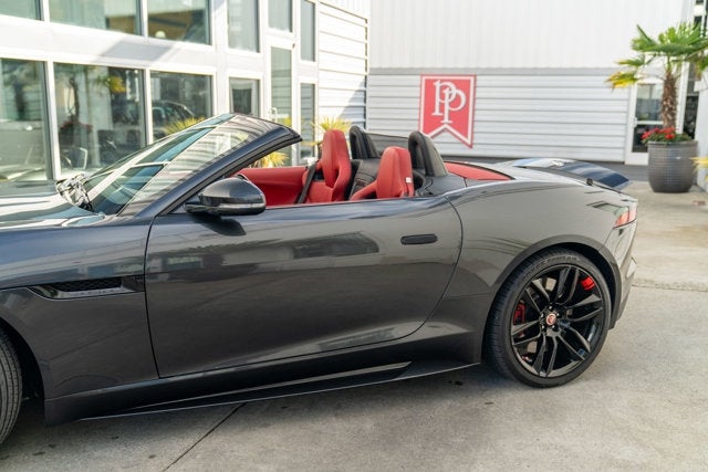 2016 Jaguar F-TYPE R