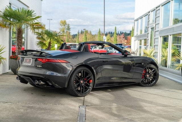 2016 Jaguar F-TYPE R