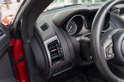 2016 Jaguar F-TYPE R