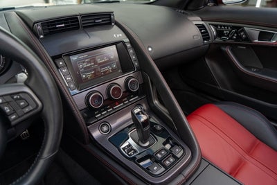 2016 Jaguar F-TYPE R