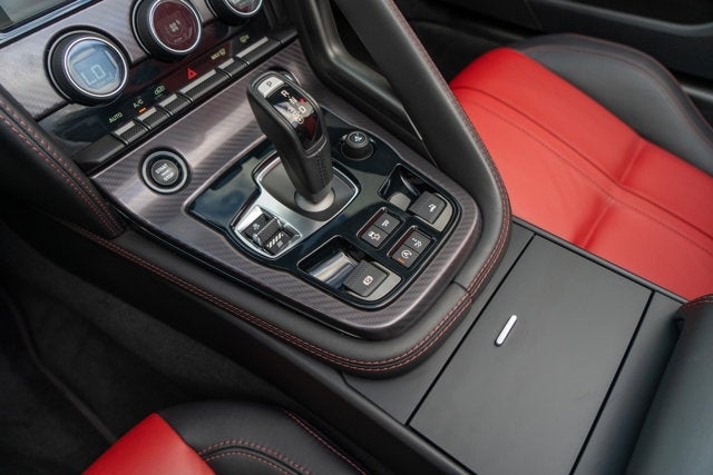 2016 Jaguar F-TYPE R