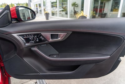 2016 Jaguar F-TYPE R