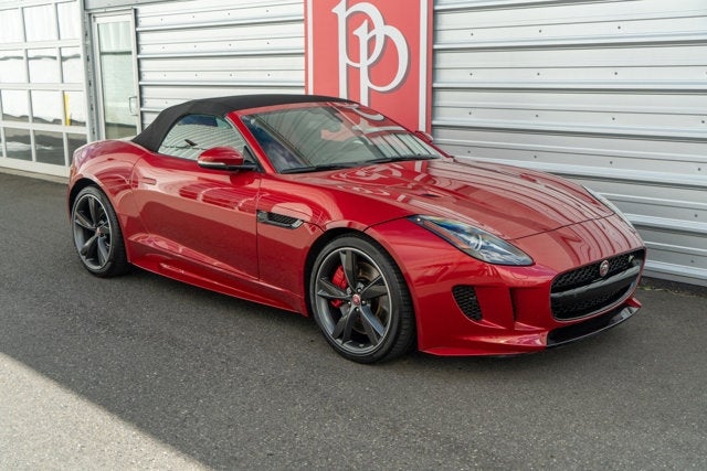 2016 Jaguar F-TYPE R