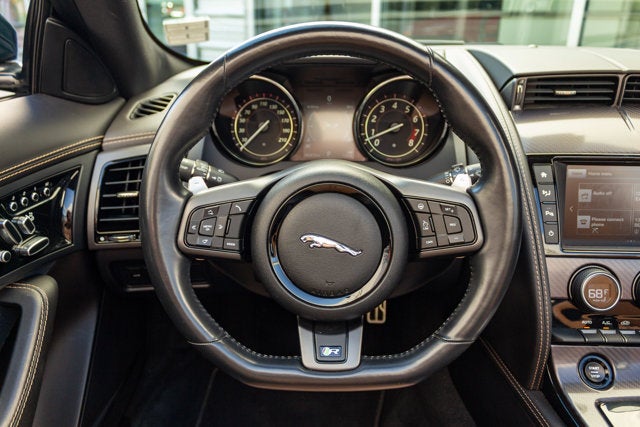 2016 Jaguar F-TYPE R