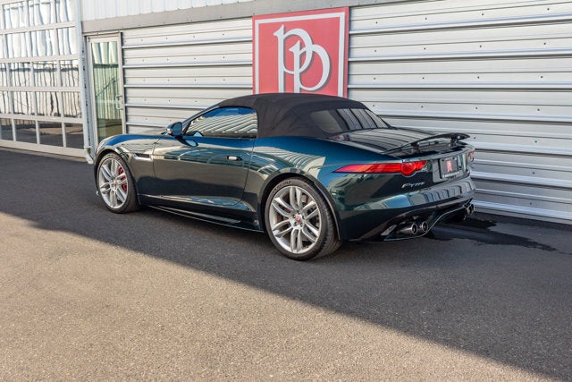 2016 Jaguar F-TYPE R