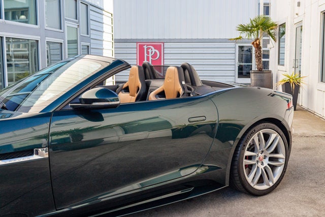 2016 Jaguar F-TYPE R