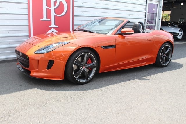 2016 Jaguar F-TYPE R
