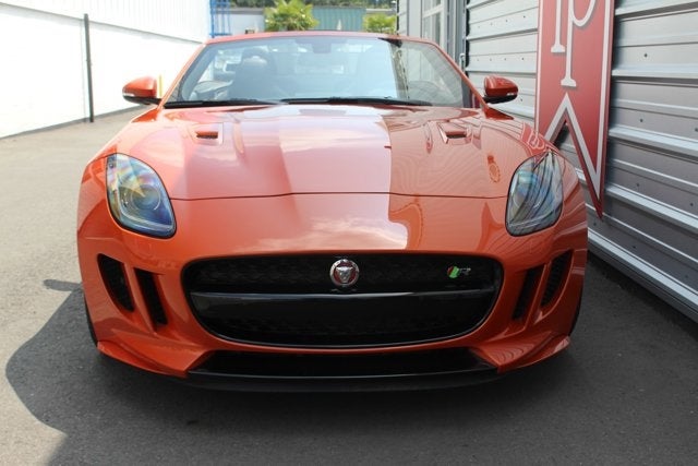 2016 Jaguar F-TYPE R