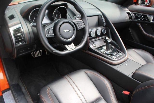 2016 Jaguar F-TYPE R