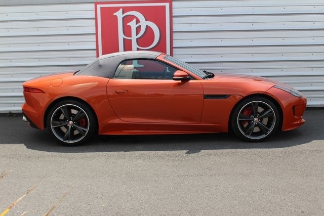 2016 Jaguar F-TYPE R