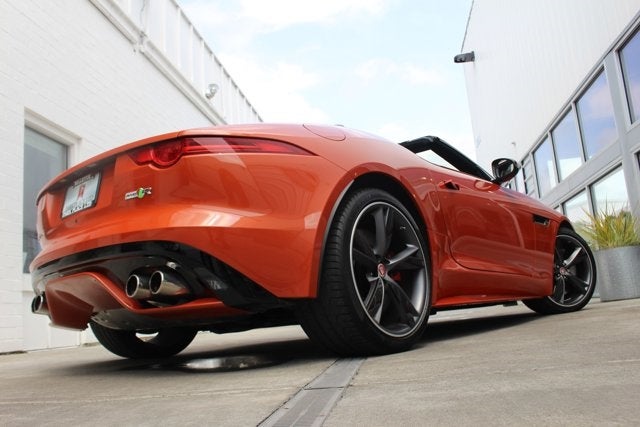 2016 Jaguar F-TYPE R