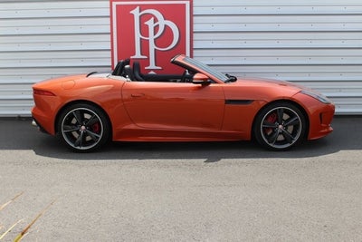 2016 Jaguar F-TYPE R
