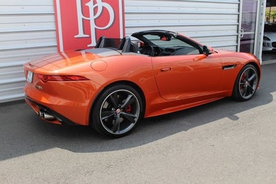 2016 Jaguar F-TYPE R