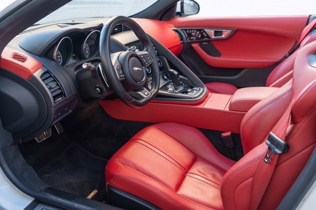2017 Jaguar F-TYPE R