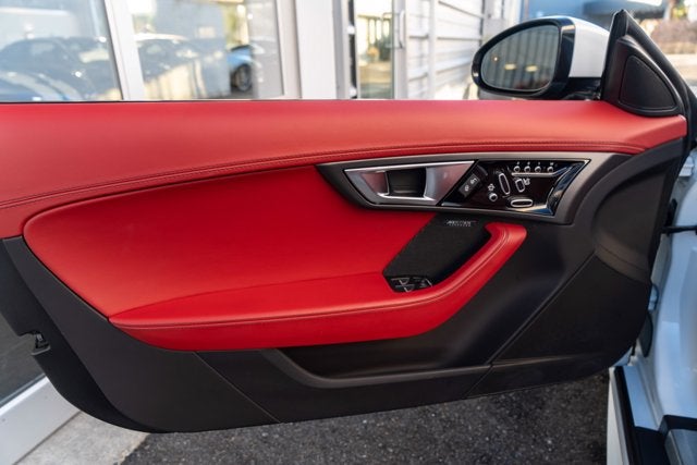 2017 Jaguar F-TYPE R