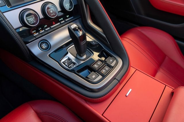 2017 Jaguar F-TYPE R