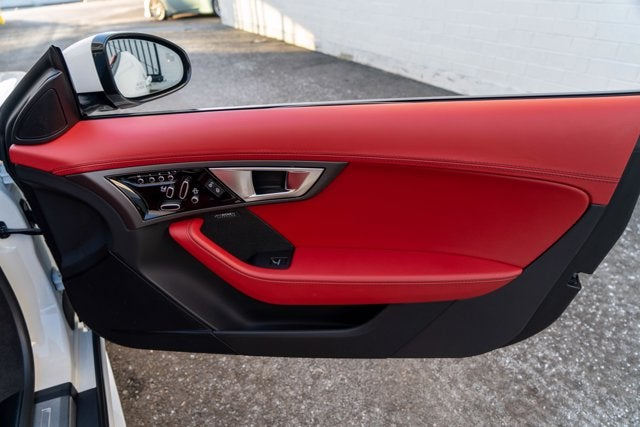 2017 Jaguar F-TYPE R