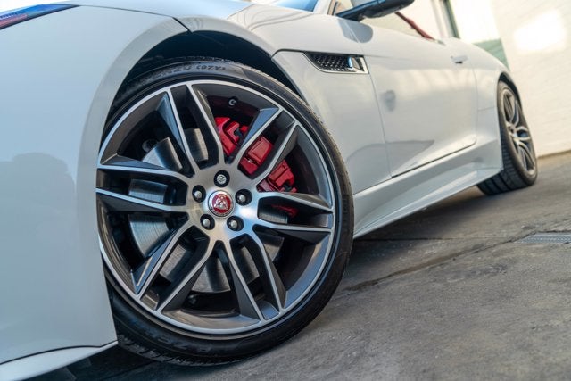2017 Jaguar F-TYPE R